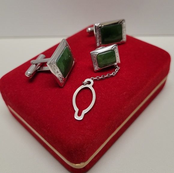 Jade Cuff Links Set - Picture 7 of 9